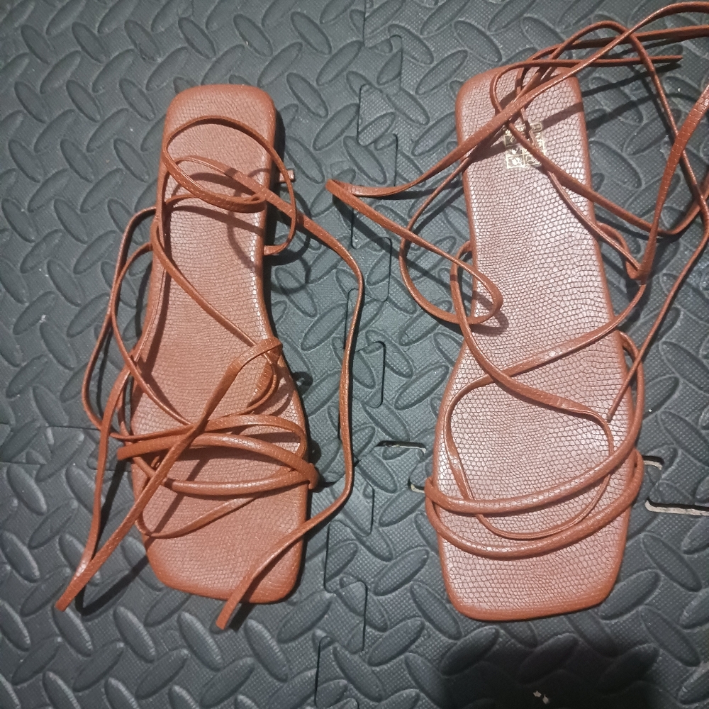 Women Brown Lace Up Flat Sandals - Picture 2 of 11